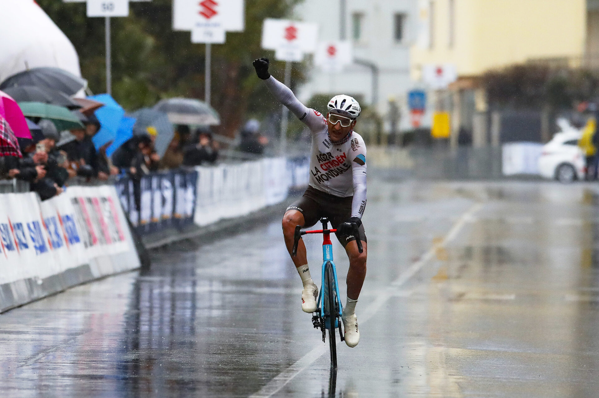 NANS PETERS VINCE A LAIGUEGLIA