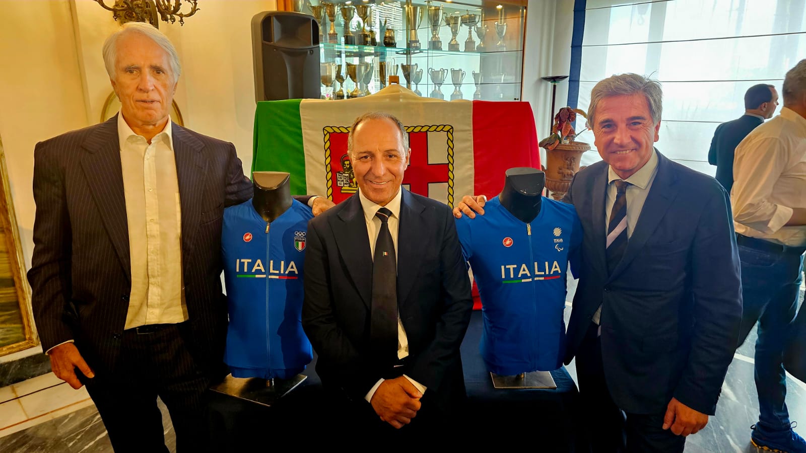 PRESENTATA LA MAGLIA AZZURRA PER PARIGI2024