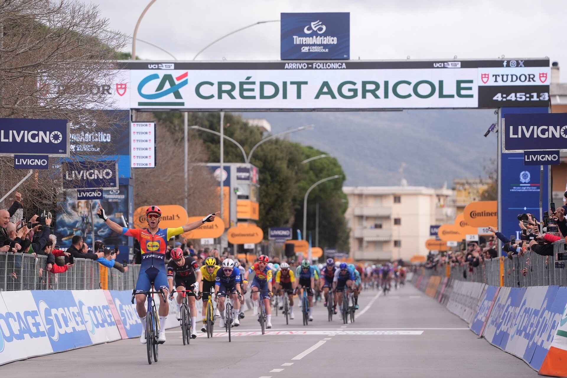 JONATHAN MILAN VINCE LA SECONDA TAPPA DELLA TIRRENO ADRIATICO FILIPPO GANNA RIMANE IN MAGLIA AZZURRA