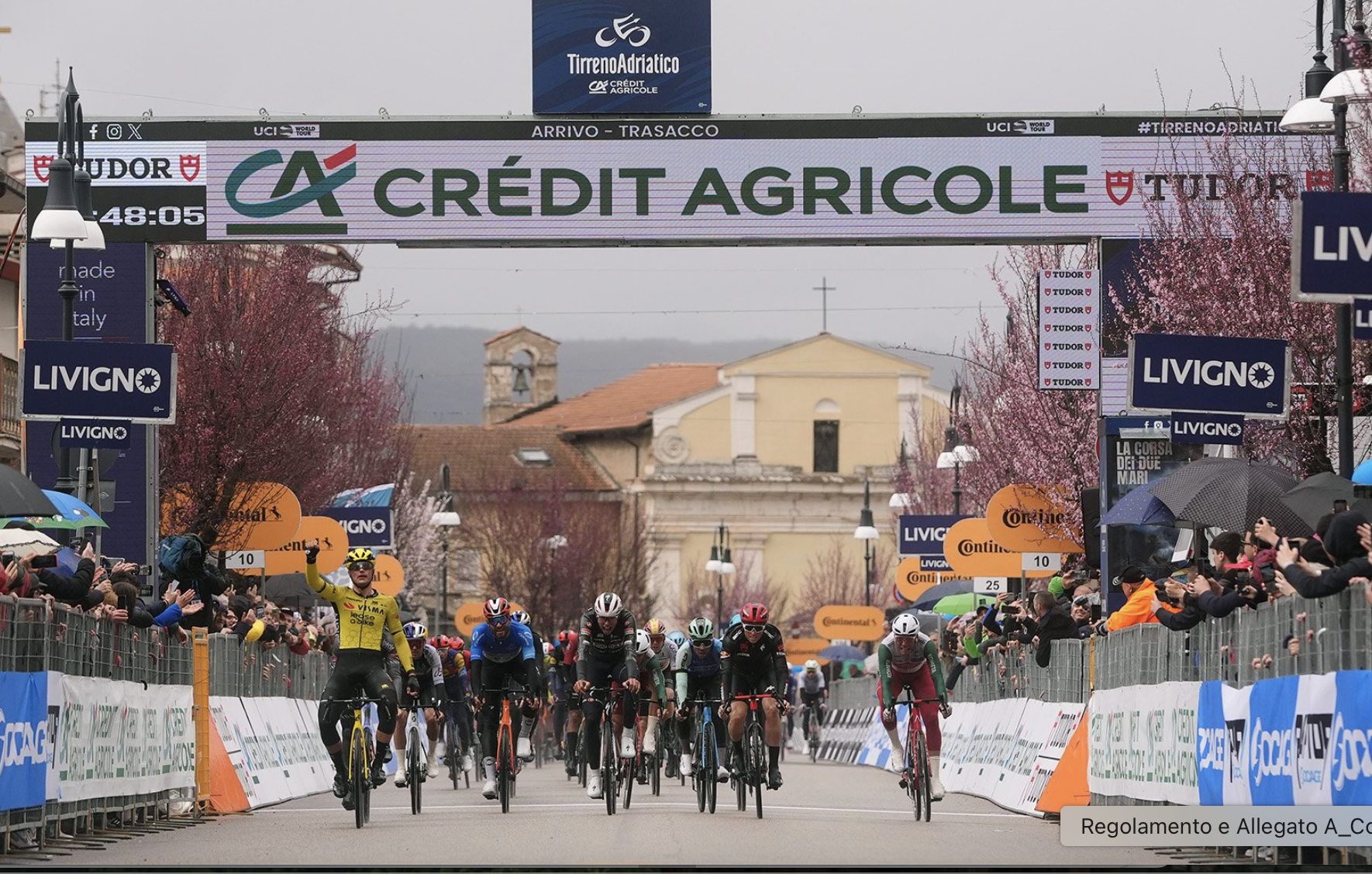 OLAV KOOIJ VINCE LA QUARTA TAPPA DELLA TIRRENO.  GANNA ANCORA LEADER